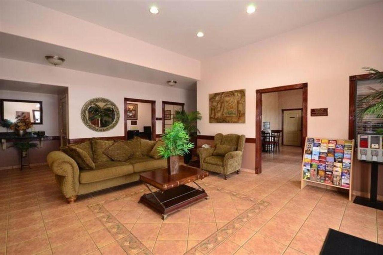 Americas Best Value Inn & Suites San Benito Interiér fotografie